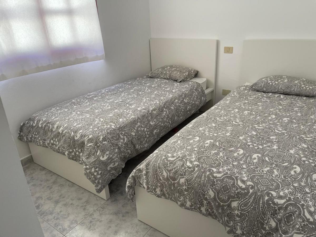 Cura Marina - Seaside Escape Close To The Beach Плая дел Кура Екстериор снимка